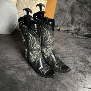 Ariat Cowboy Boots